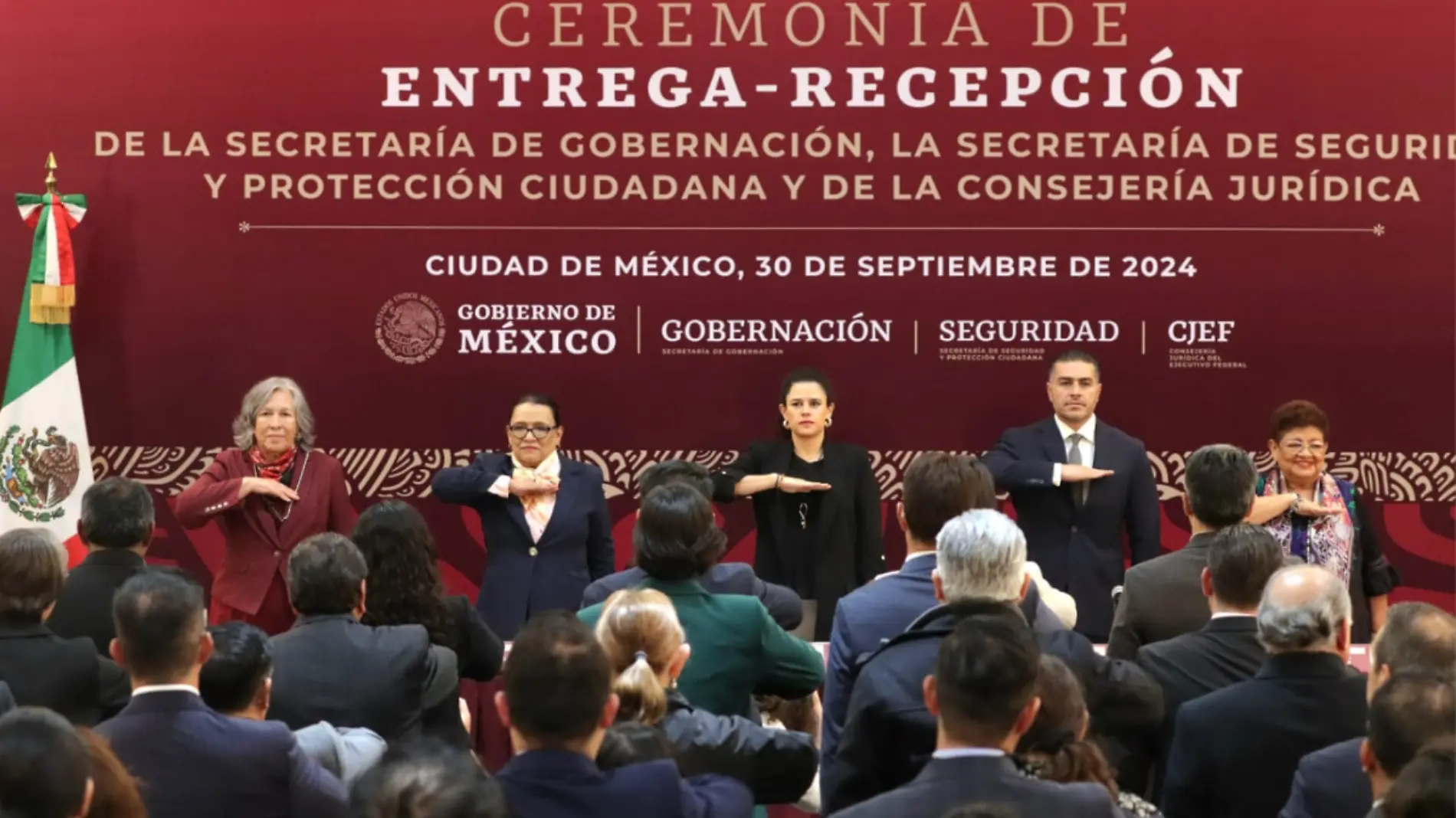 Secretaría de Estado realizan relevo entre gabinetes